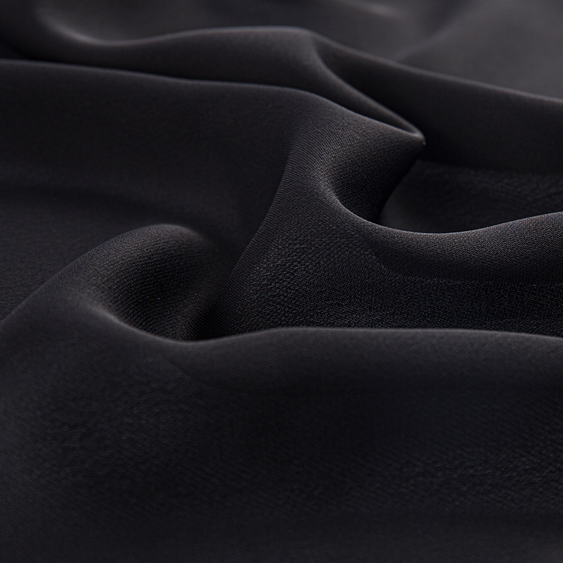 منسوجة في قماش حرير بنارس