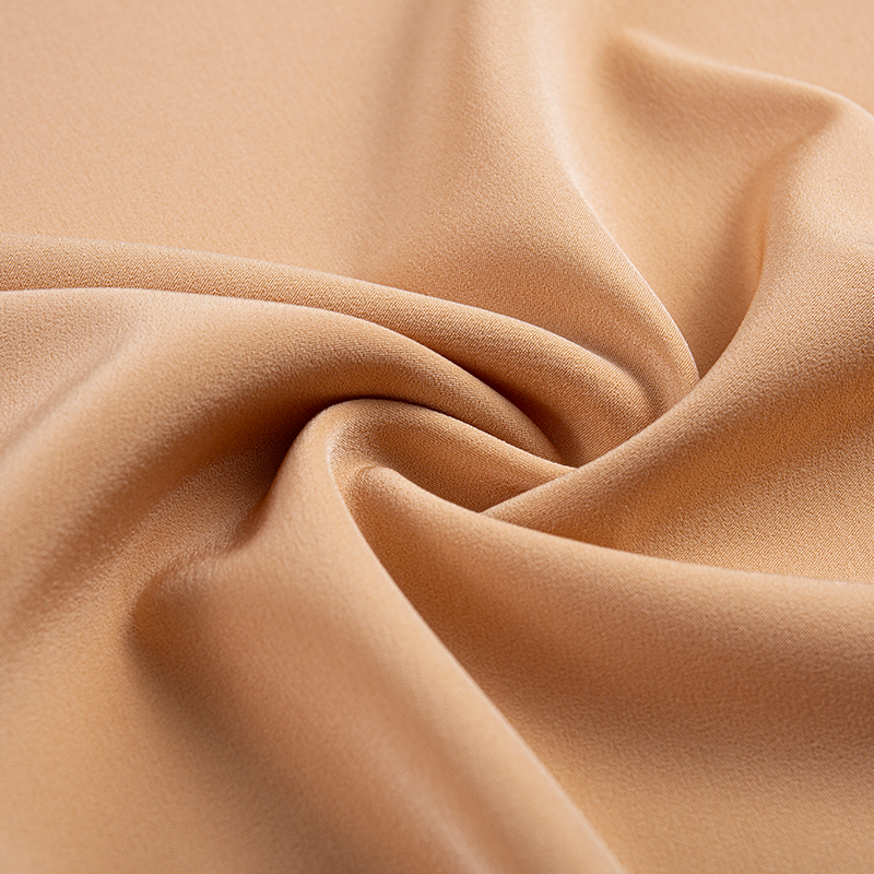 نسيج ساتان مُقلَّم أفقيًّا مُرِن رباعي الاتجاهات بمظهر أسيتات مُقلَّد