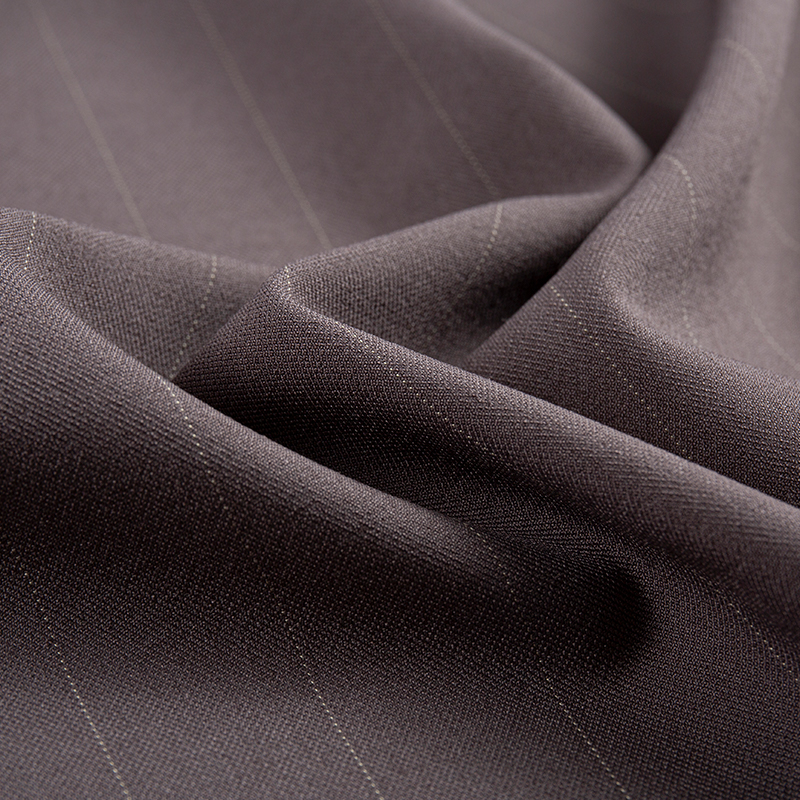 قُماش رايُون مُبَرِّد مُقَلَّم