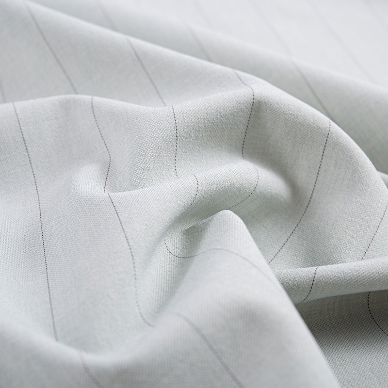 قماش حرير رايون ترفيهي ذو خطوط ضيقة باللون الأبيض الرمادي